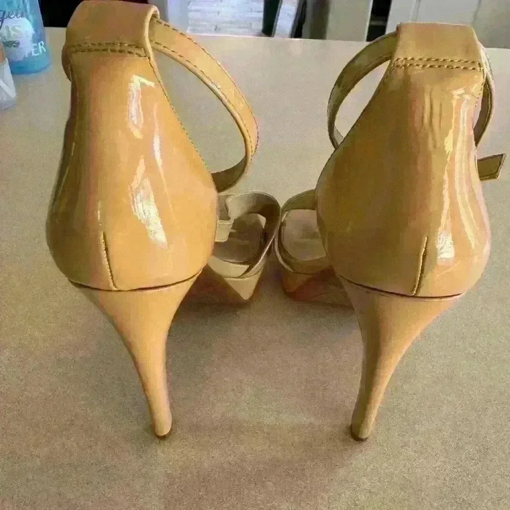 GIANNI BINI WOMEN’S NUDE CREAM BEIGE PLATFORM HEELS SIZE 9.5